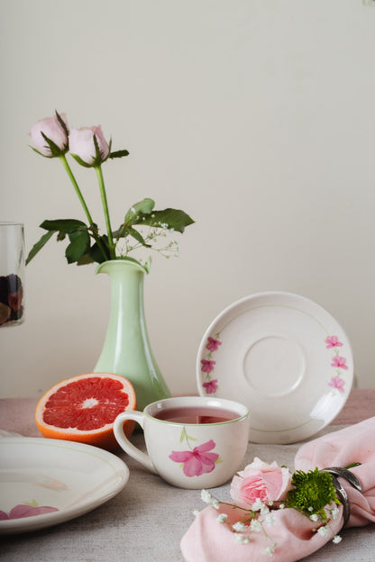 कुमुद Tea Cup & Saucer